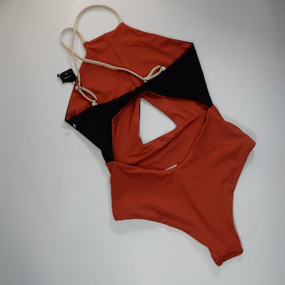 TAVIK Lela One Piece Cut Out SWIMSUIT Size XS Black Rust Orange NEW $146 - Picture 8 of 9